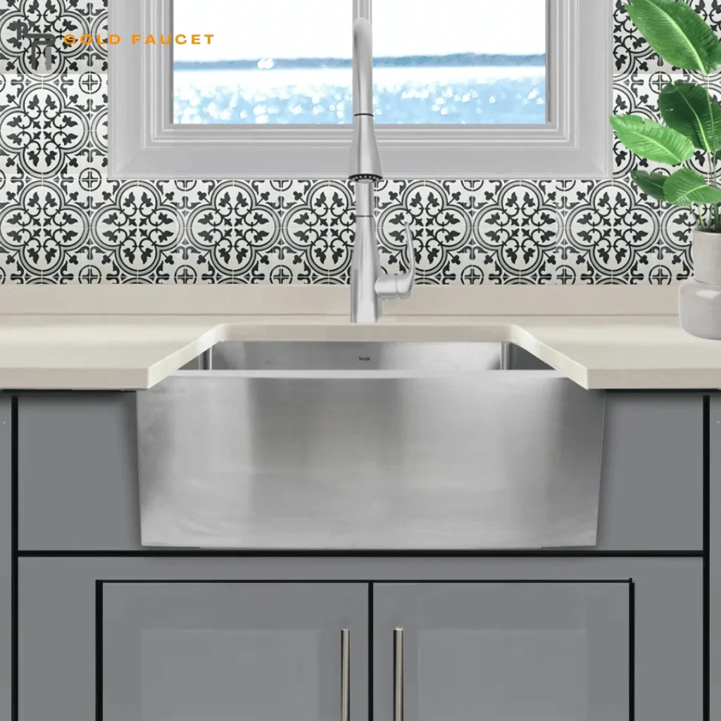 APRON Farmhouse Sink